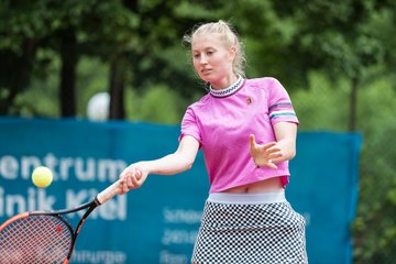 Marie-Lynn Tiedemann 384 - Marie-Lynn Tiedemann